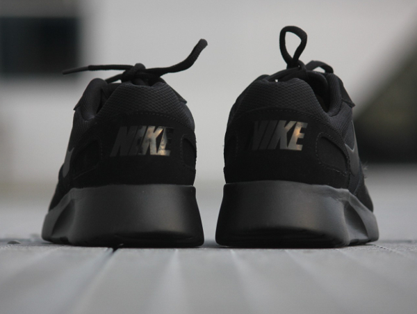 Nike Kaishi Run 'Triple Black' (2)