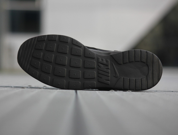 Nike Kaishi Run 'Triple Black' (3)