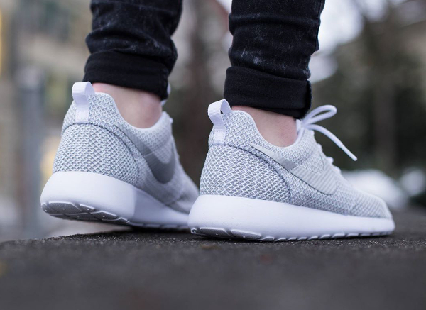 Nike Roshe Run 'Metallic Platinum' (Swoosh argenté) (2)