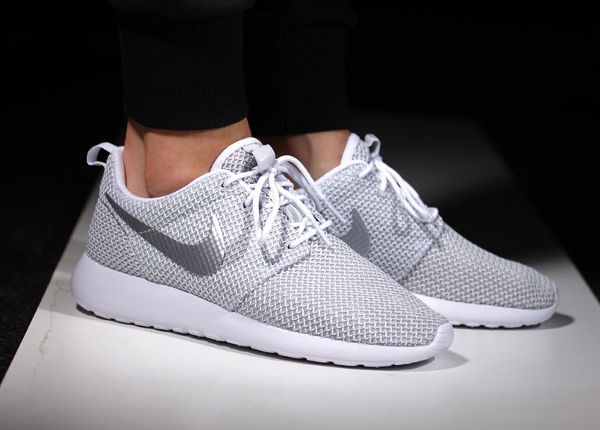 Nike Roshe Run 'Metallic Platinum' (Swoosh argenté) (6)