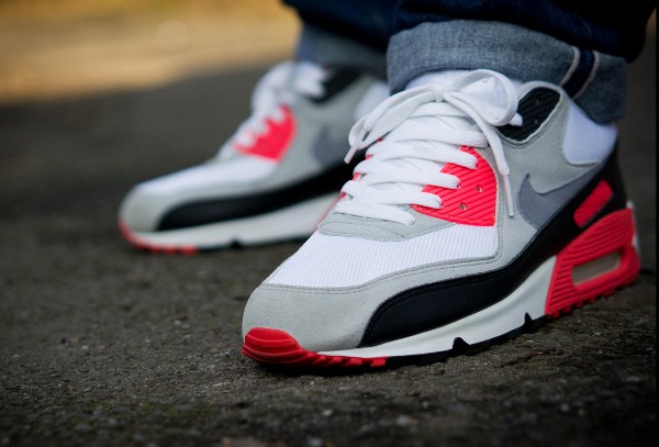 2005-Nike Air Max 90 Infrared  - Jaybeezishangintough-1