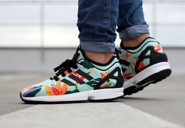 Adidas ZX Flux NPS Blush Green (Oiseau de paradis) aux pieds (1)