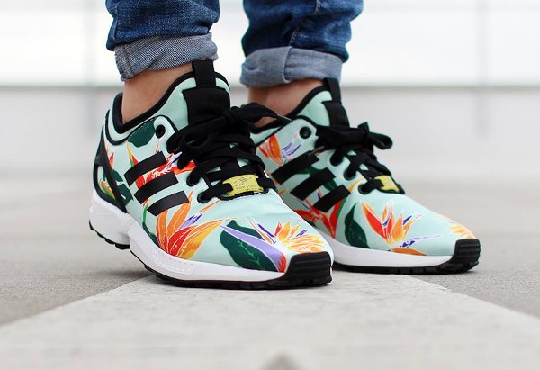 Adidas ZX Flux NPS Blush Green (Oiseau de paradis) aux pieds (2)