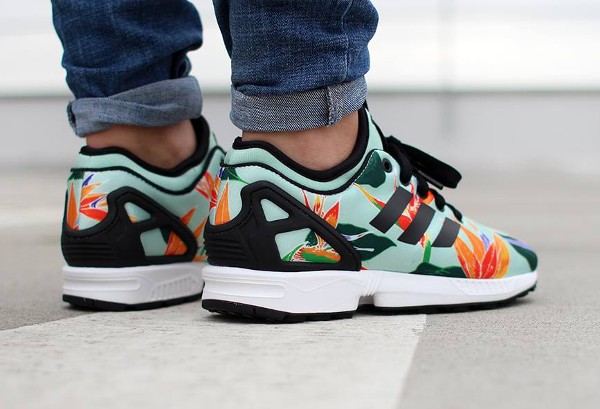 Adidas ZX Flux NPS Blush Green (Oiseau de paradis) aux pieds (3)