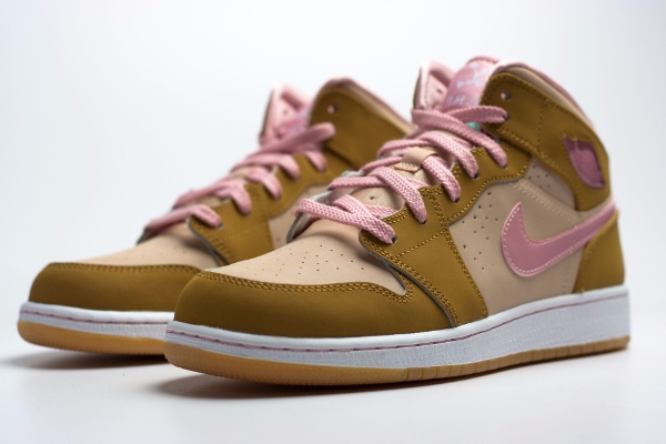 Air Jordan 1 Mid Lola Bunny