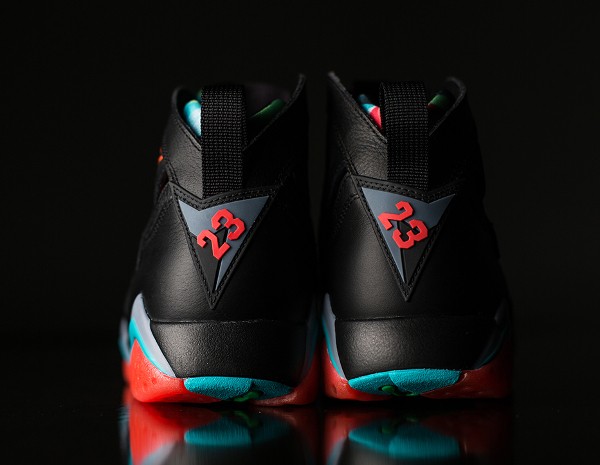 Air Jordan 7 Barcelona Nights ou Marvin The Martian (2)