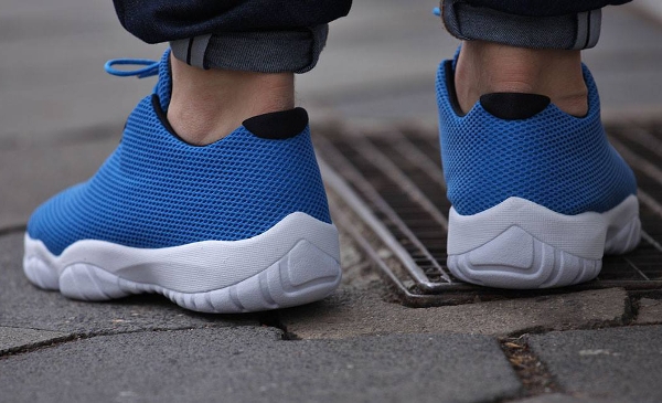 Air Jordan Future Low Photo Blue (2)