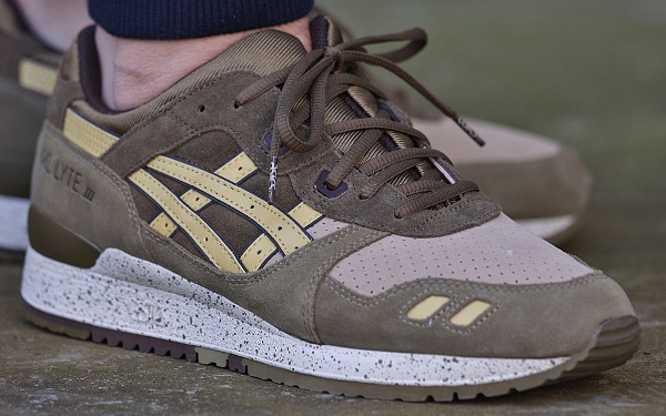 Asics Gel Lyte 3 Turtle (Olive Sunshine) aux pieds (1)