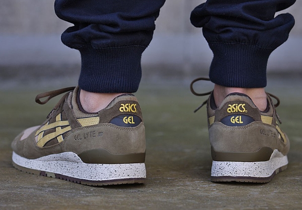 Asics Gel Lyte 3 Turtle (Olive Sunshine) aux pieds (2)