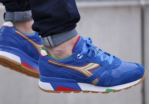 Diadora N9000 Azzurri (Packer Shoes) aux pieds