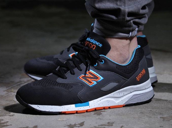 new balance cm1600 black