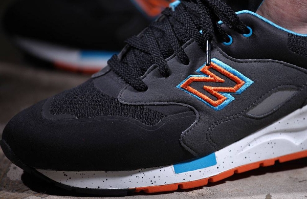 New Balance CM1600 Sonic Weld aux pieds (2)