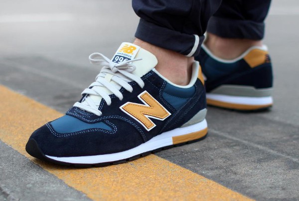 New Balance MLR996 FF (Blue & Yellow) aux pieds (3)