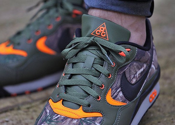 Nike ACG Wildwood 'Realtree Camouflage' (forêt) aux pieds (3)