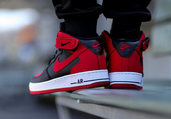 Nike Air Force 1 Mid (Bred) : où ?