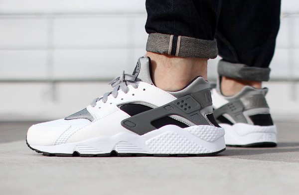 Nike Air Huarache White Wolf Grey Cool Grey (blanc é gris) (4)