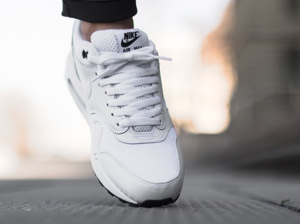 Nike Air Max 1 Essential White & Black (blanc) (4)