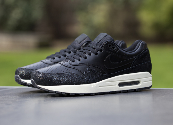 Sinewi tiempo negocio Nike Air Max 1 Leather PA Stingray : où l'acheter ?