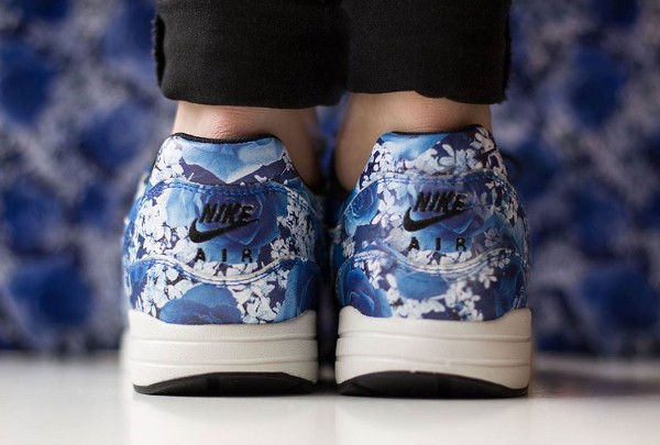 Nike Air Max 1 Ultra City 'Floral' Tokyo aux pieds (3)