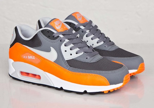 Nike Air Max 90 Essential Cool Grey Total Orange