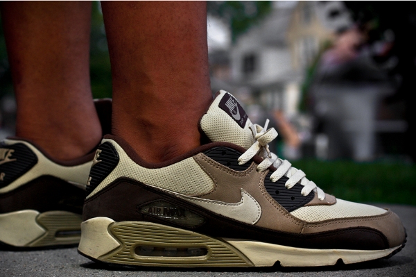 Nike Air Max 90 Khaki - Dirty Soles