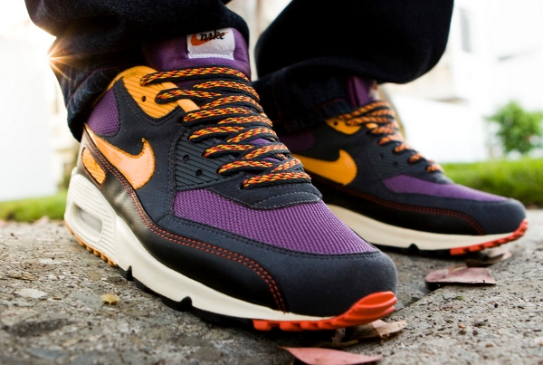 Nike Air Max 90 Powerwall Vintage Purple - Sling@flickr