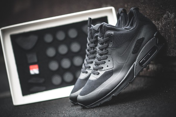 nike air max 90 sneakerboot patch black