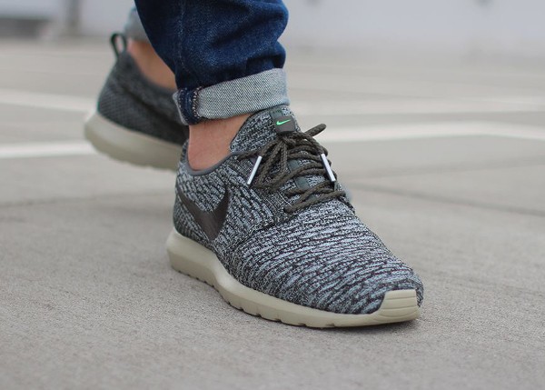 Nike Flyknit Roshe Run 'River Rock' (2)