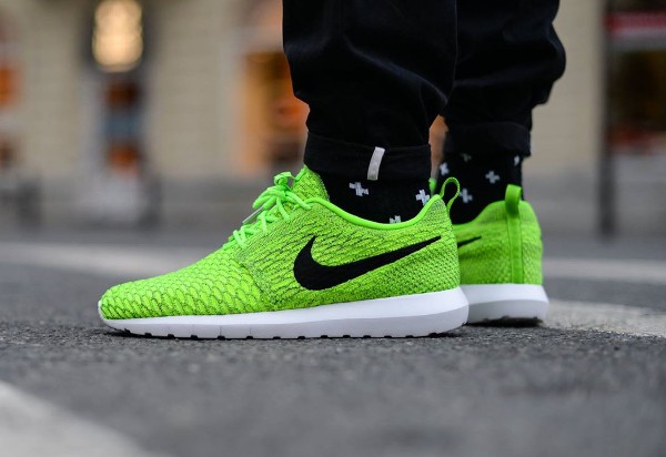 Nike Flyknit Roshe Run Volt  (6)