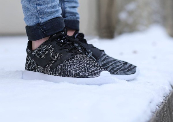 Nike Roshe Run Jacquard (Black White) (3)