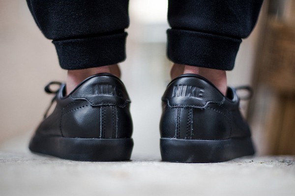 Nike Tennis Classic AC 'Triple Black'-2