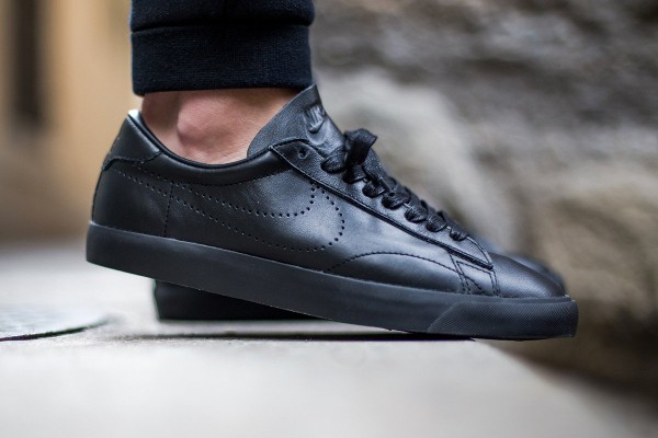 Nike Tennis Classic AC 'Triple Black'