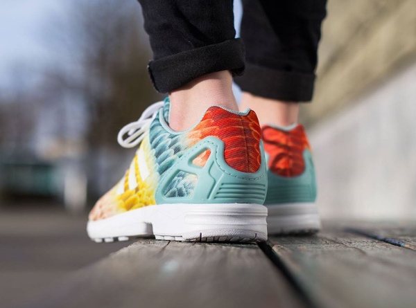 Adidas ZX Flux motif plume arc-en-ciel (3)