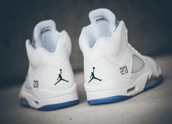 Air Jordan 5 Metallic Silver remasterisée (3)