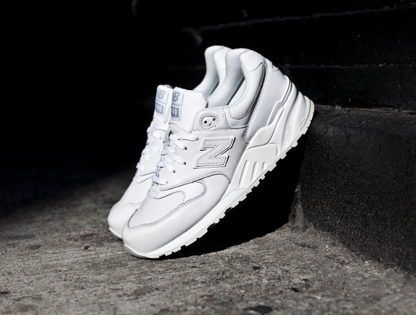 new balance ml999 white