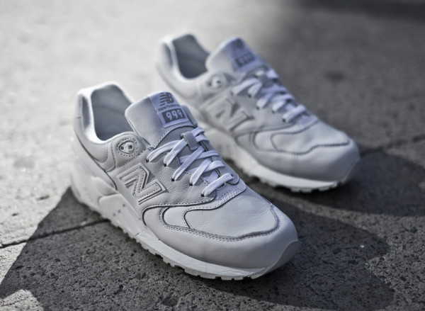 new balance ml999 triple white