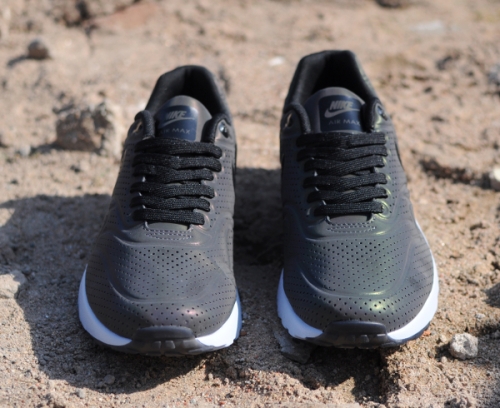 air max 1 ultra moire iridescent