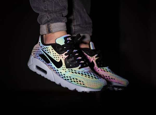 nike air max ultra moire iridescent