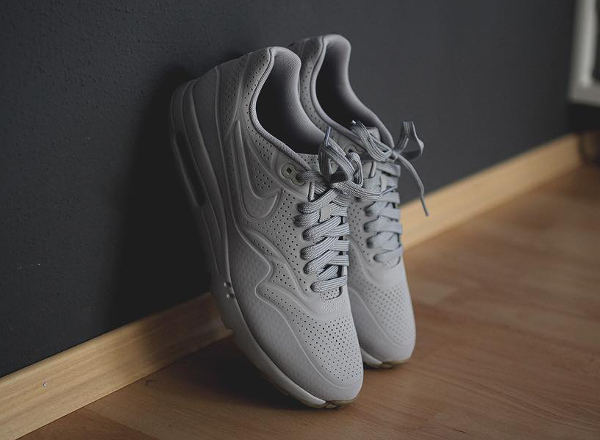Nike Lunar Mariah Wicked Purple Sneakers Nike Zoom Spiridon White Ash actus