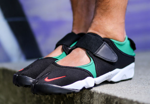 nike air rift qs