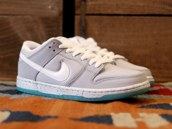 Nike Dunk Low SB Nike Mag Sneakers actus