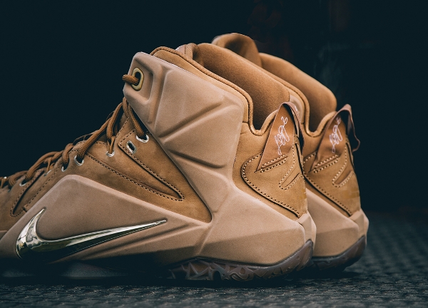 Nike Lebron 12 EXT Metallic Gold Wheat (blé) Quickstrike (1)