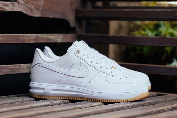 lunar force 1 low white gum