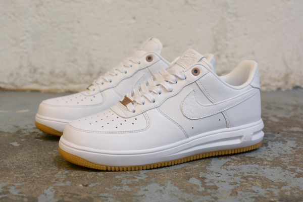 lunar force 1 low white gum