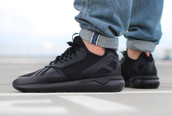 adidas tubular runner w black