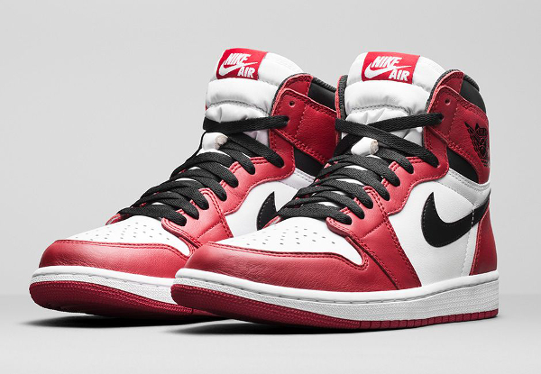 Air Jordan 1 High OG Chicago Retro 2015 