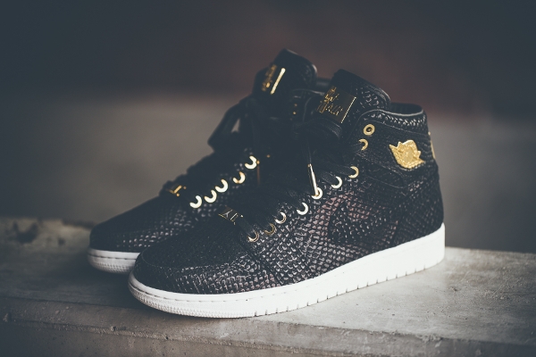 Air Jordan 1 Pinnacle 24K Gold Black Snake-3