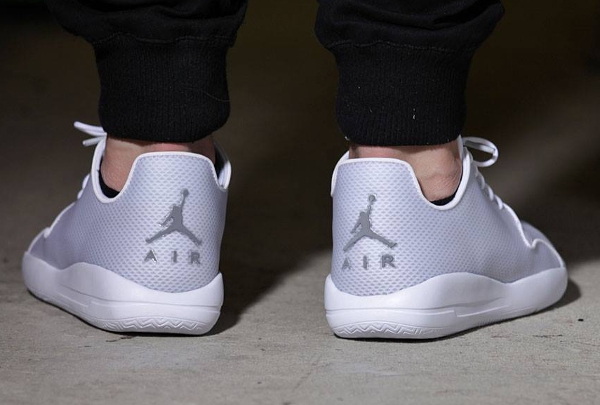 Air Jordan Eclipse White Metallic Silver (1)