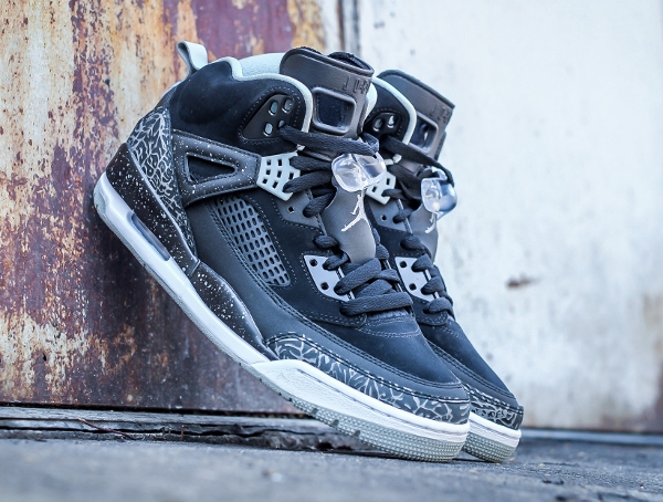 Air Jordan 1 Retro High OG Meant to Fly M 'Oreo' (3)