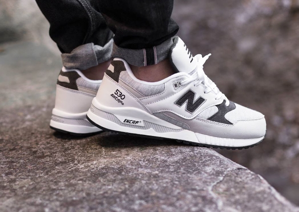 New Balance M530CCR White Grey aux pieds (1)